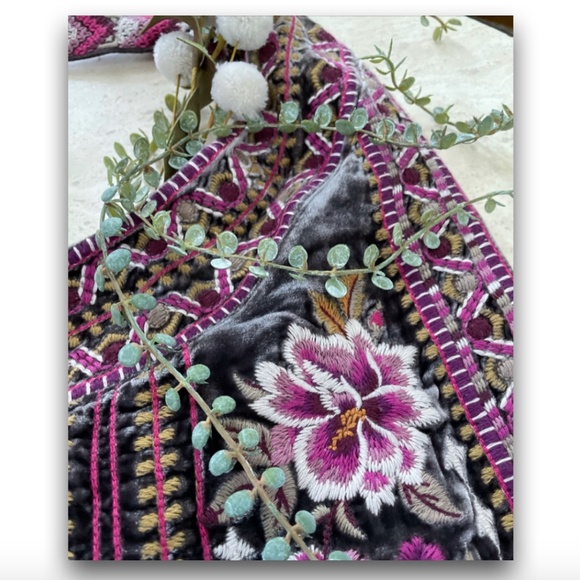 SOLD Johnny Was Valmere Velvet Hobo Bag - Picture 3 of 7